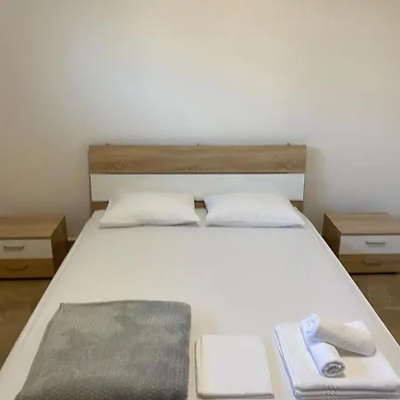 Kalfas 2 Apartment *
